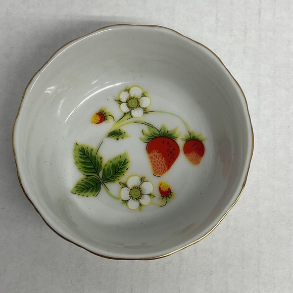 John Wagner & Sons Strawberry Basket Weave Small Bowl Ivyland PA Japan Trinket - Picture 4 of 9